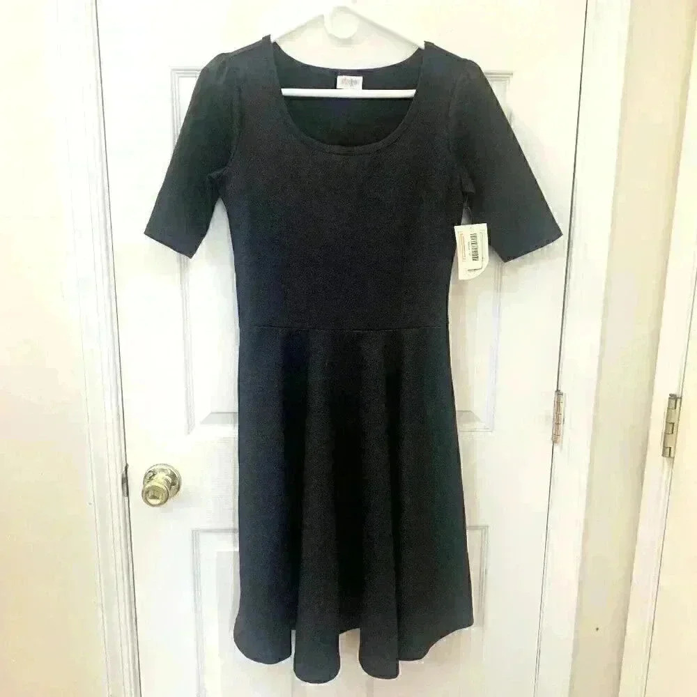 NWT Lula Roe FIT and FLARE Size Medium Charcoal color